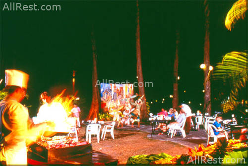 Amora Beach Resort 8